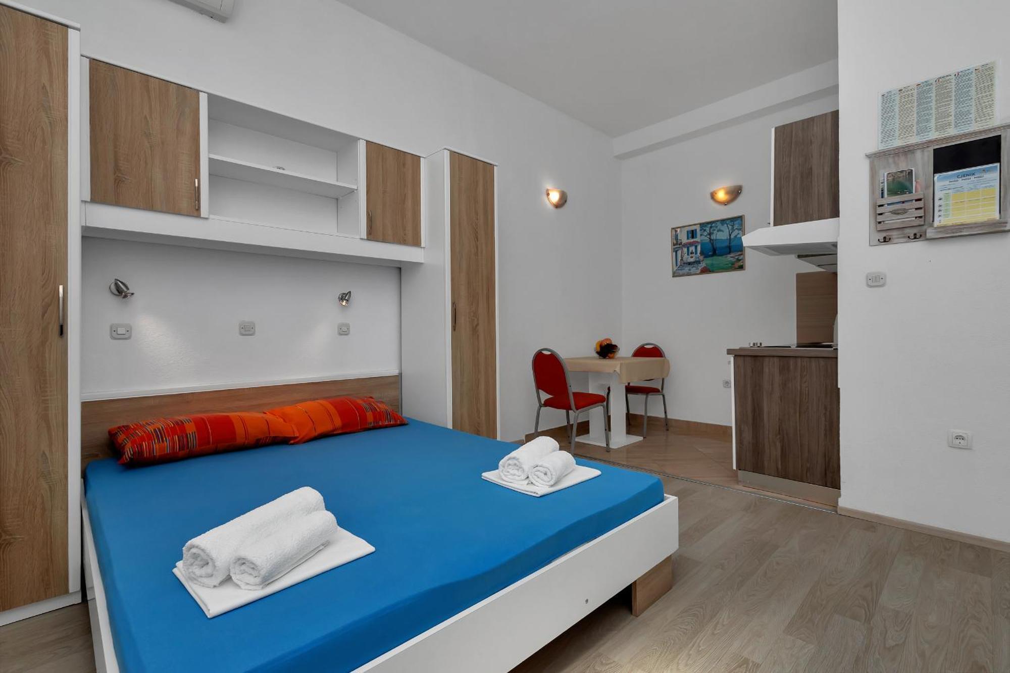 Apartments Ferdo Živogošće Oda fotoğraf