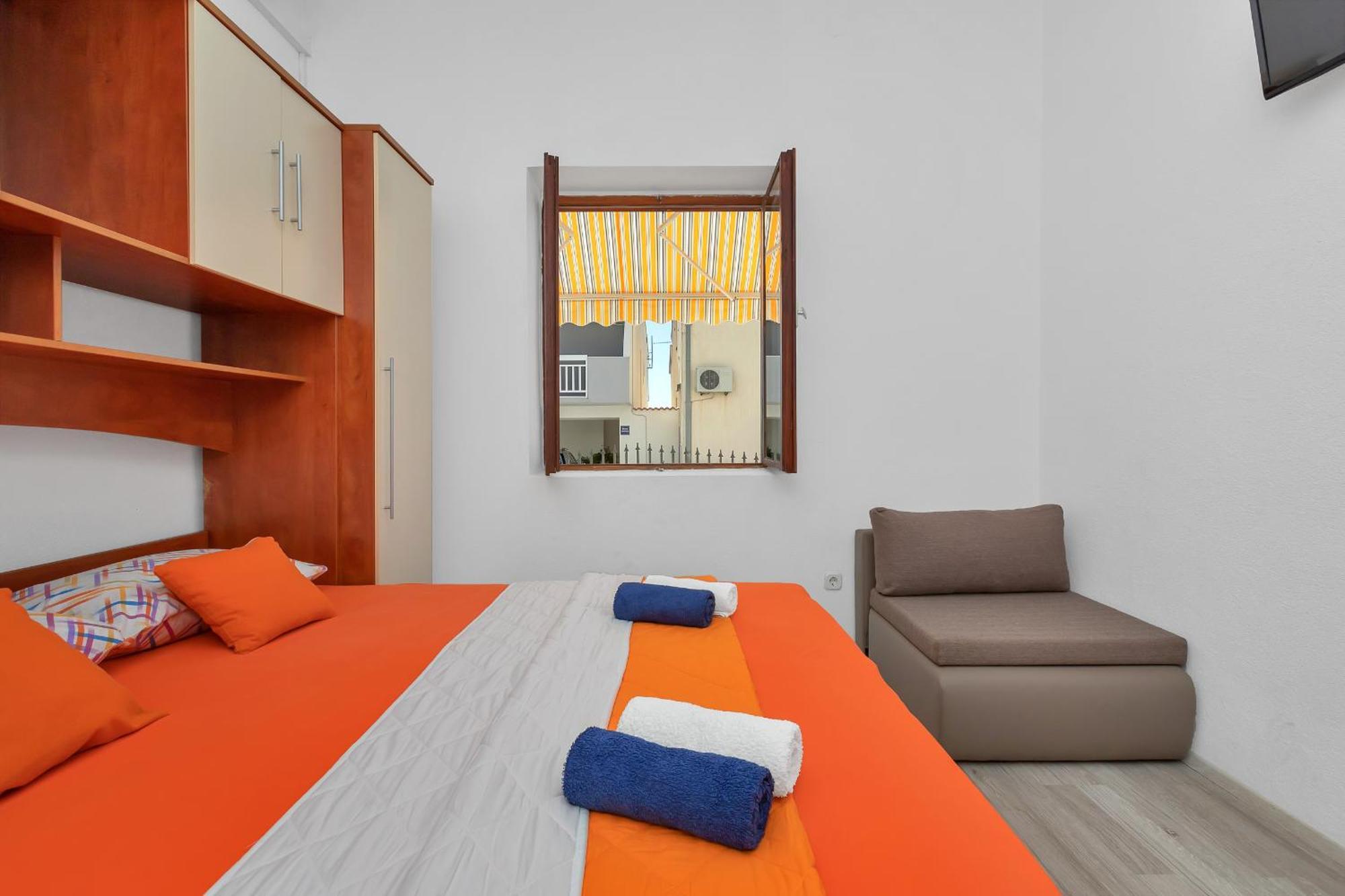 Apartments Ferdo Živogošće Oda fotoğraf