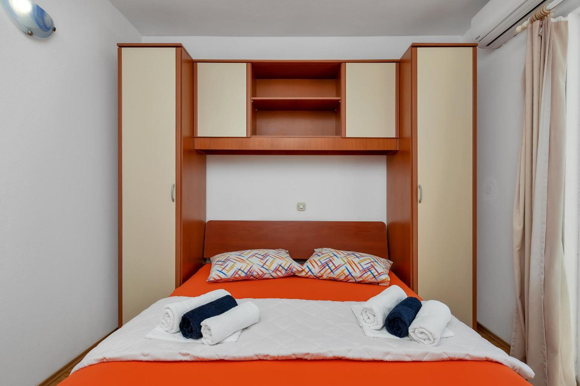 Apartments Ferdo Živogošće Oda fotoğraf