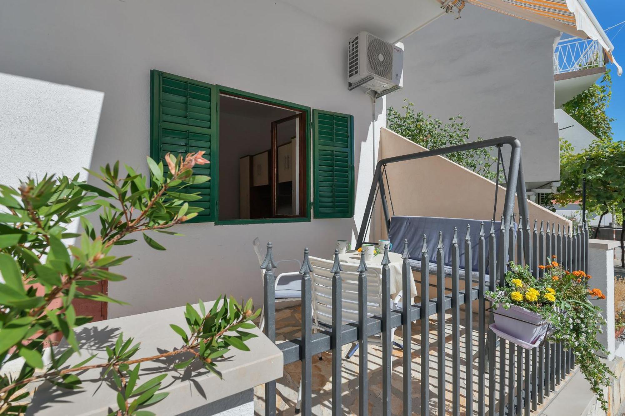 Apartments Ferdo Živogošće Oda fotoğraf