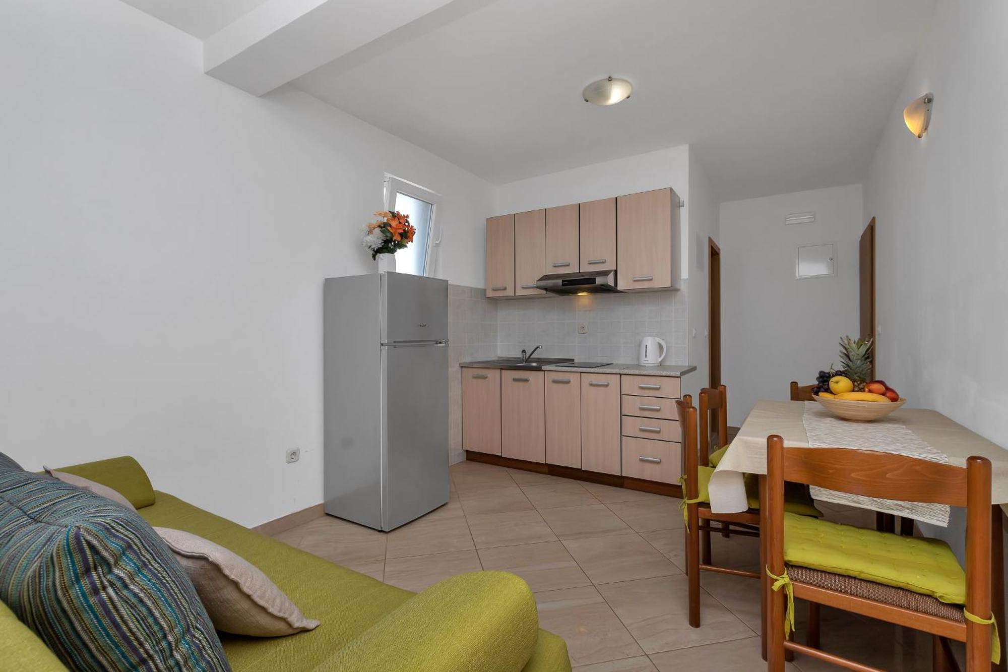 Apartments Ferdo Živogošće Oda fotoğraf